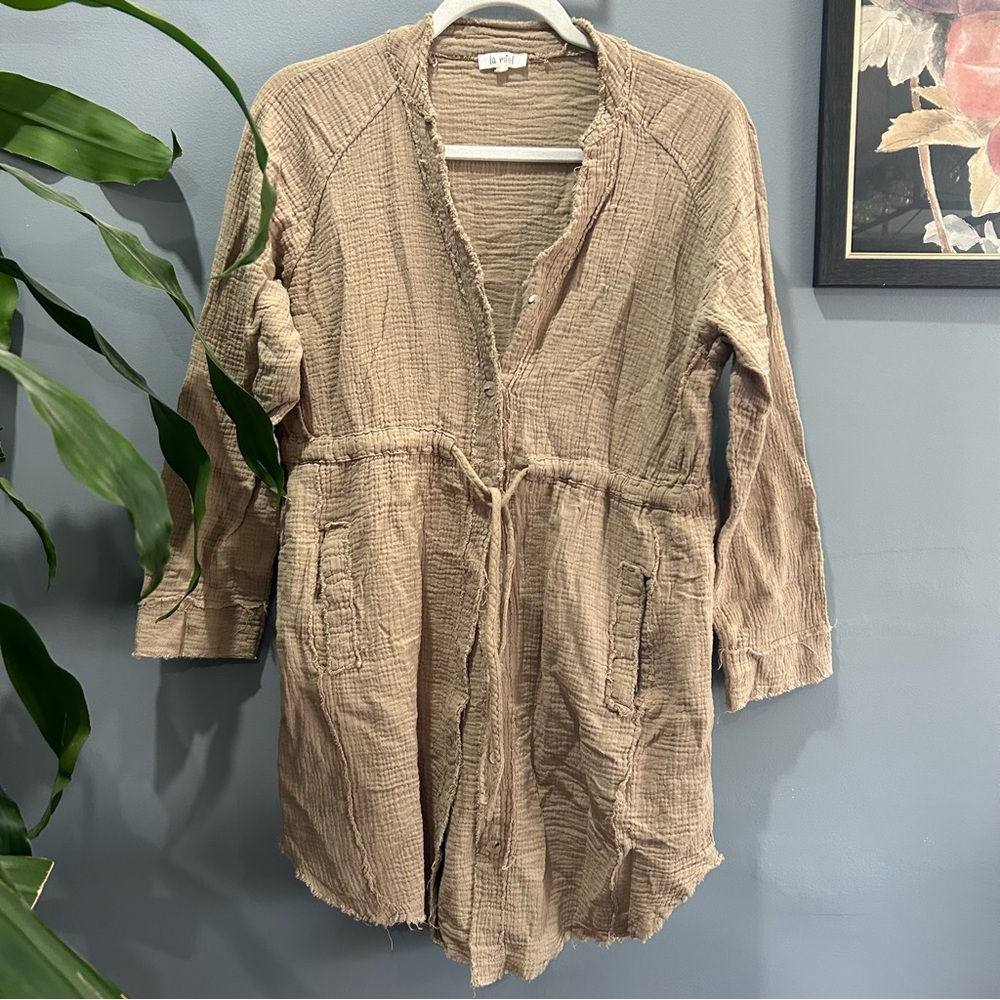 La Miel Womens Taupe Gauze Drawstring Button Up Longsleeve Top sz Small